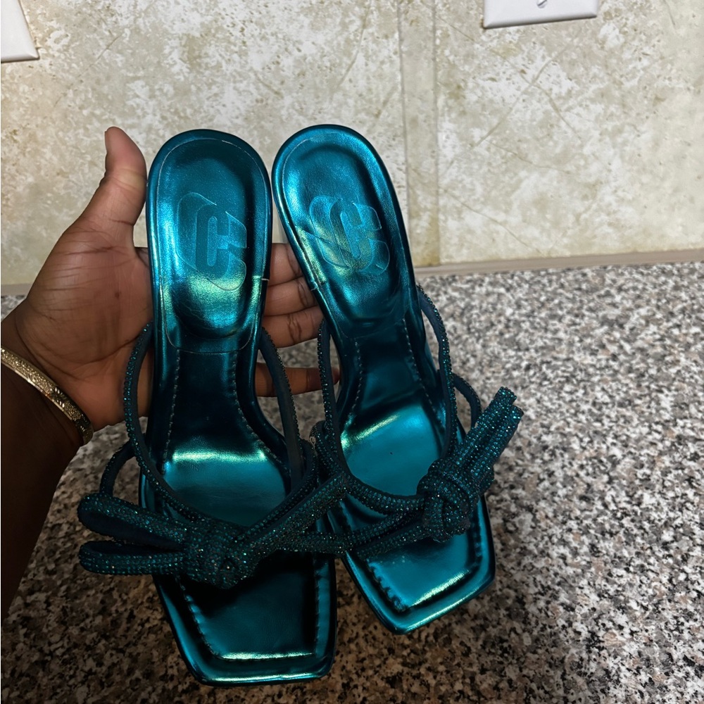 Elegant Teal Strappy Women's Heels